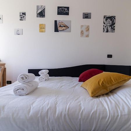 Abbiategrasso - Bocconi - 2 Camere Da Letto Milan Exterior photo
