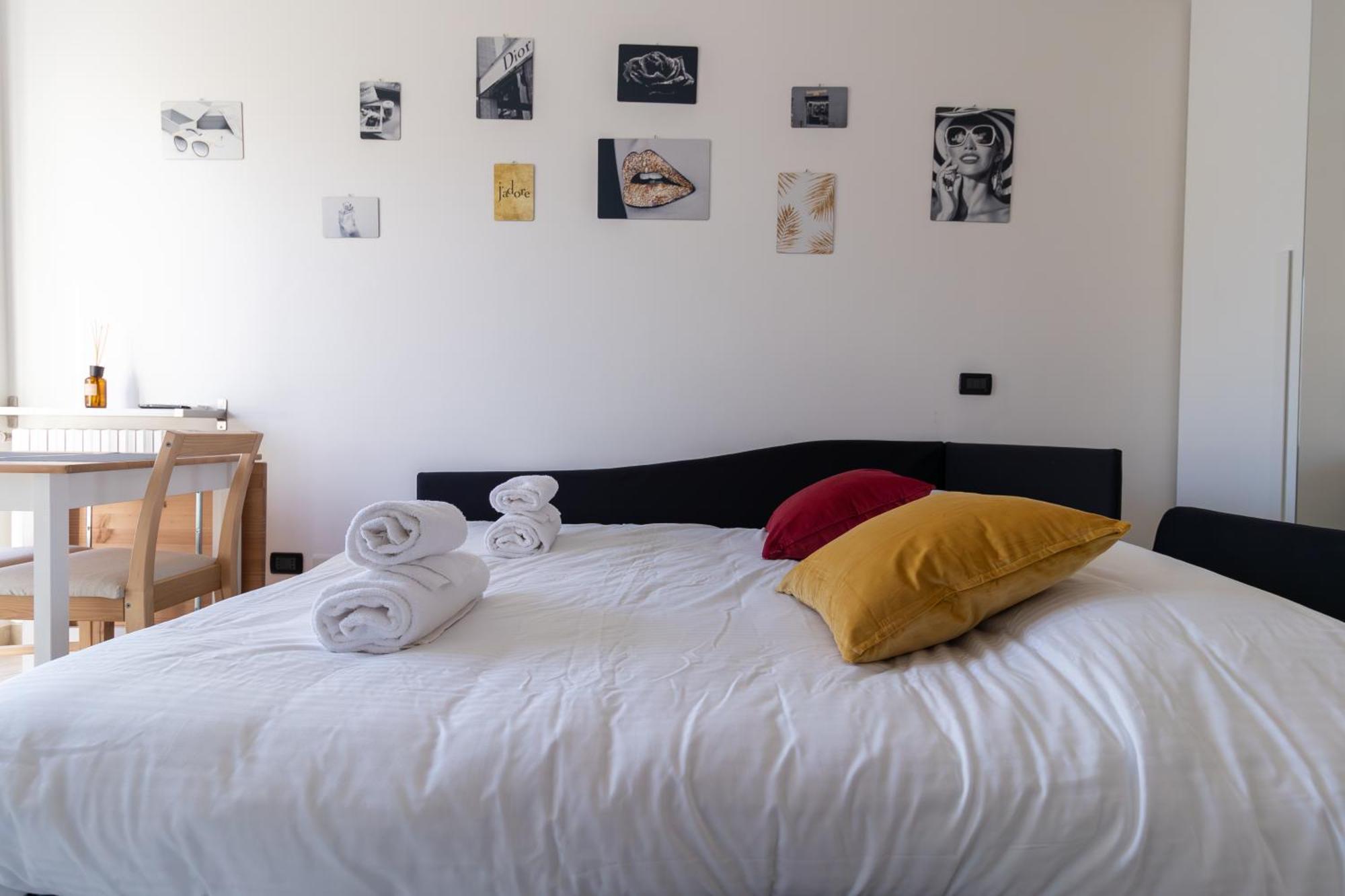 Abbiategrasso - Bocconi - 2 Camere Da Letto Milan Exterior photo